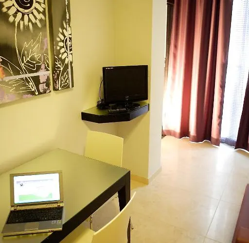 Le Viole מלון דירות 3*