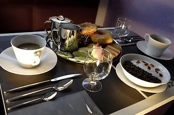 维奥列公寓酒店 3*