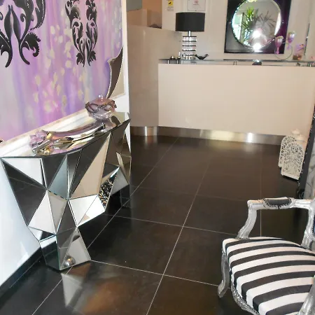 Le Viole Lägenhetshotell 3*